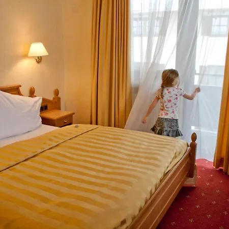 Panorama Hotel 3*